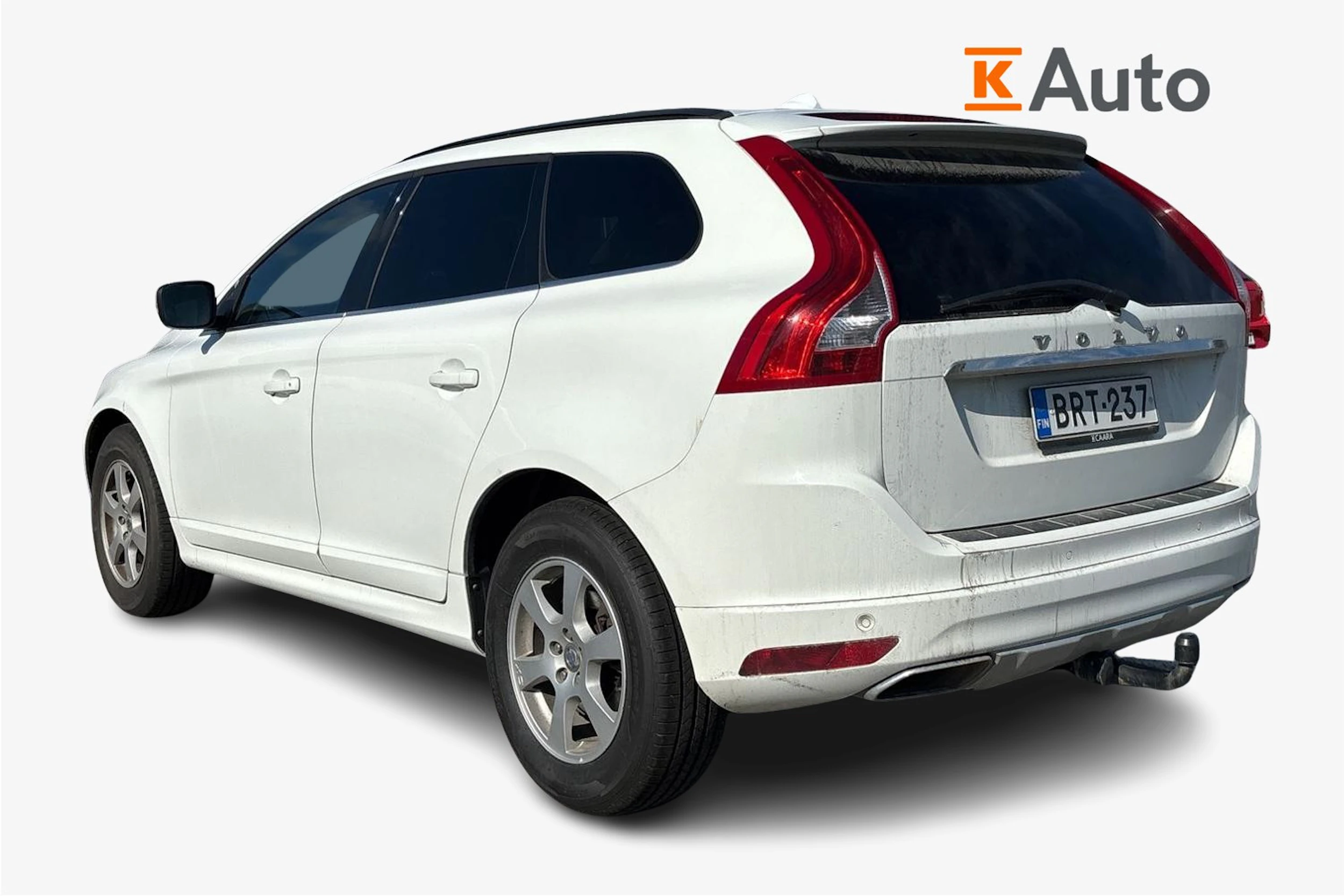 Valkoinen Volvo XC60 2014 kuva 2.
