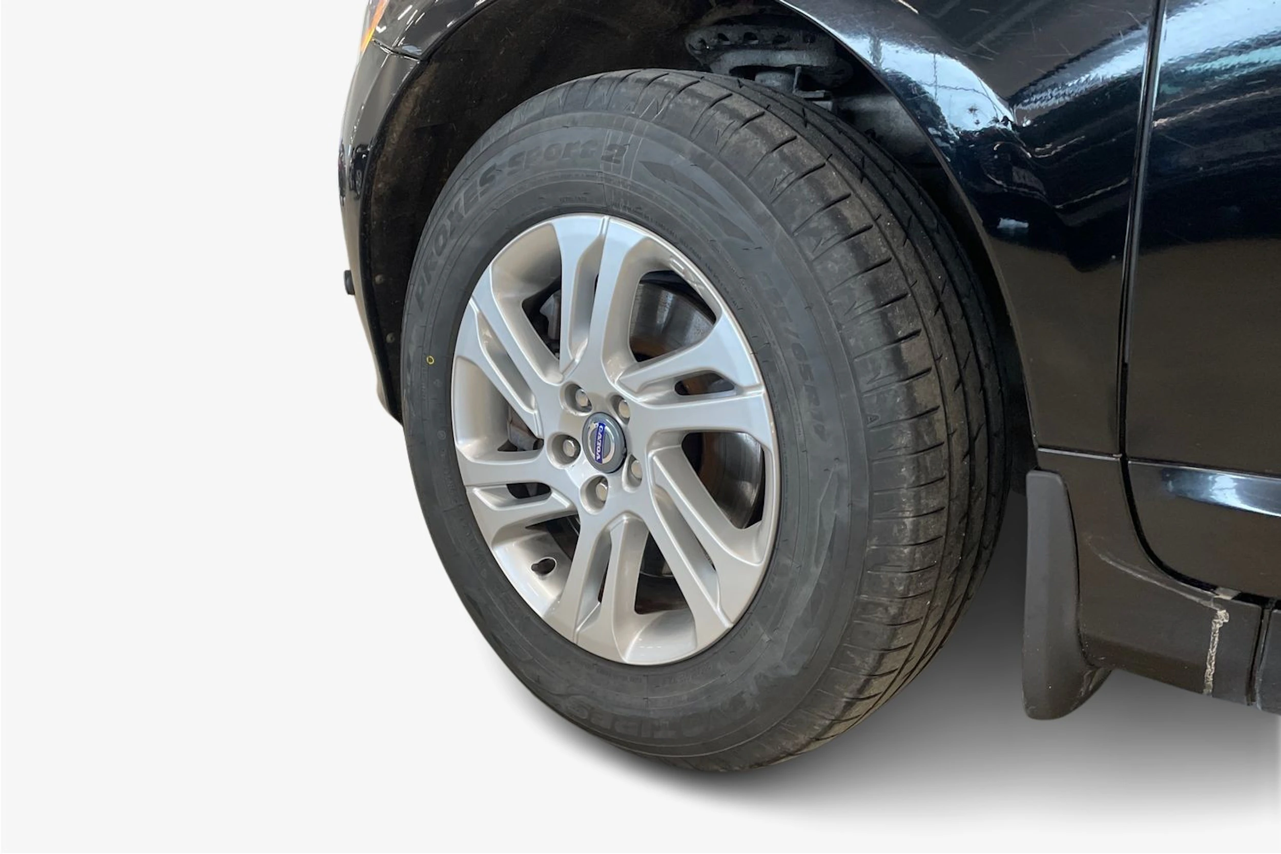 musta Volvo XC60 2015 kuva 12.