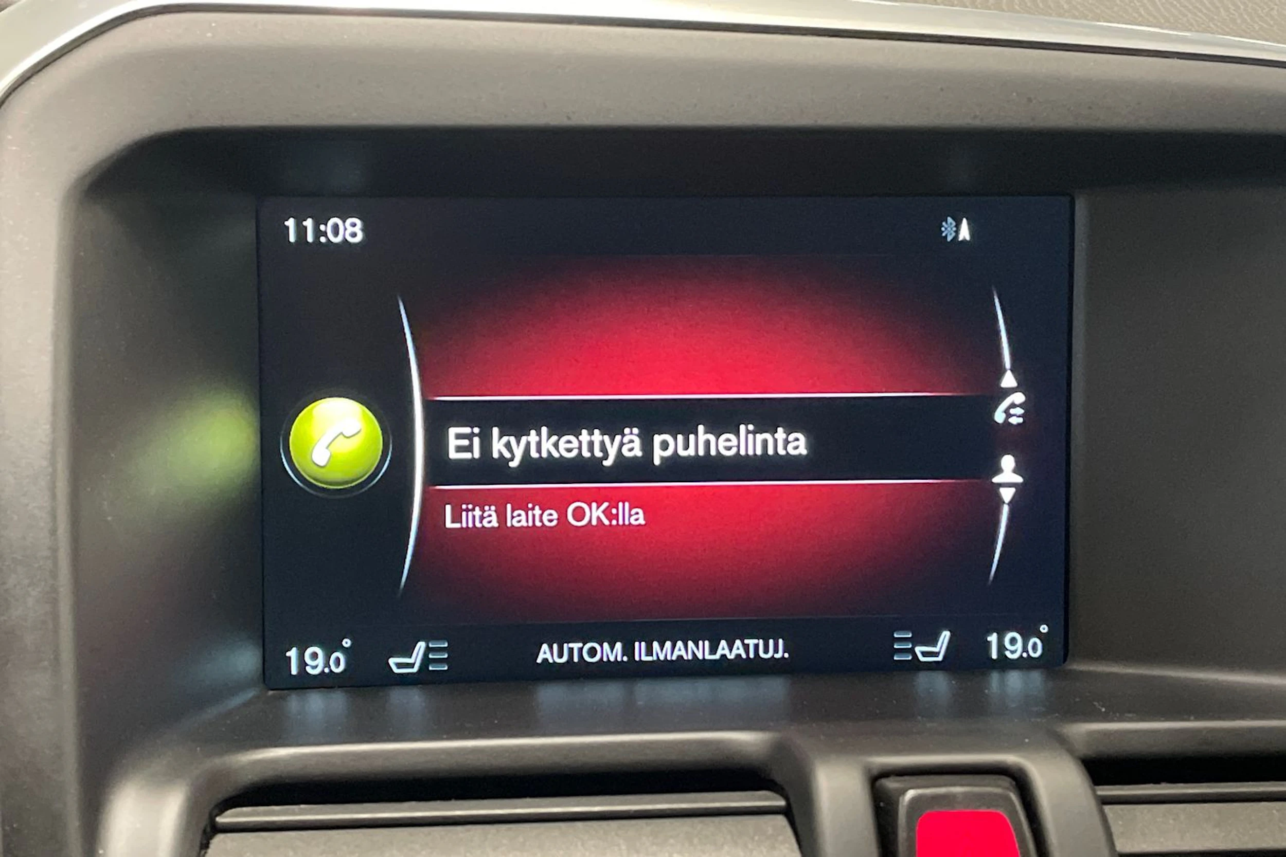 musta Volvo XC60 2015 kuva 23.