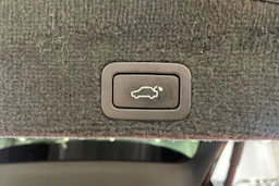 musta Volvo XC60 2015 kuva 30.