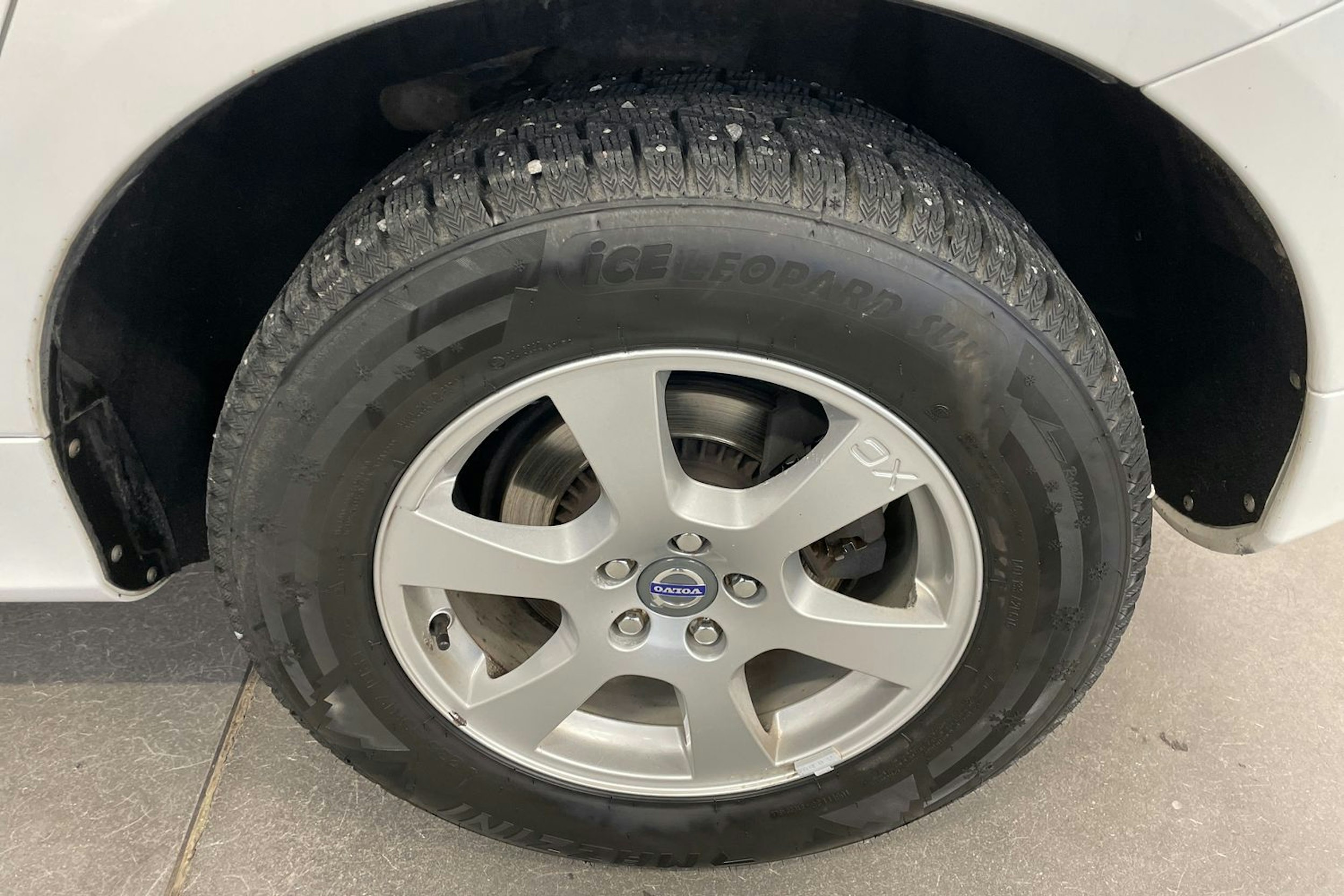 valkoinen Volvo XC60 2014 kuva 10.