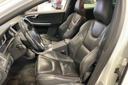 valkoinen Volvo XC60 2014 kuva 20.