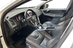 valkoinen Volvo XC60 2014 kuva 6.