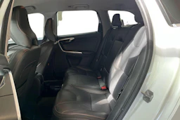 valkoinen Volvo XC60 2014 kuva 8.