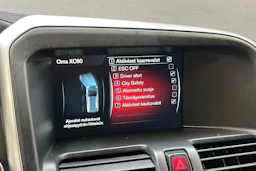 valkoinen Volvo XC60 2014 kuva 14.