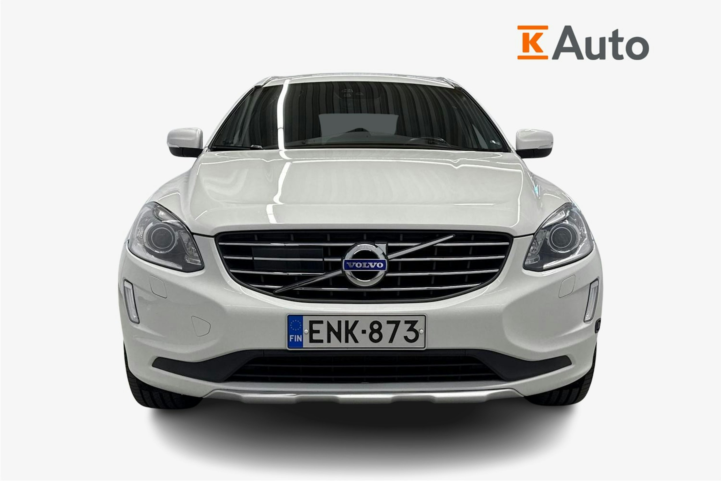 valkoinen Volvo XC60 2014 kuva 4.
