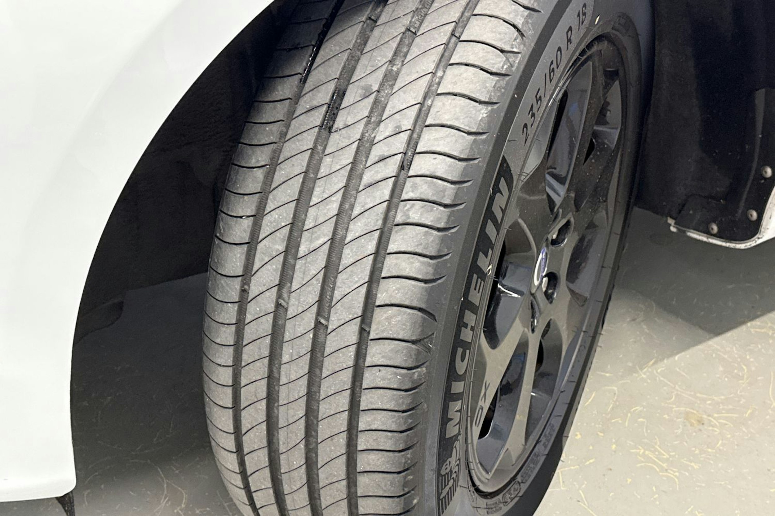 valkoinen Volvo XC60 2014 kuva 10.