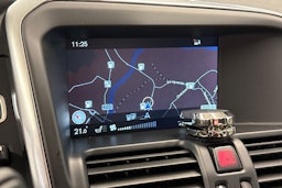 valkoinen Volvo XC60 2014 kuva 16.
