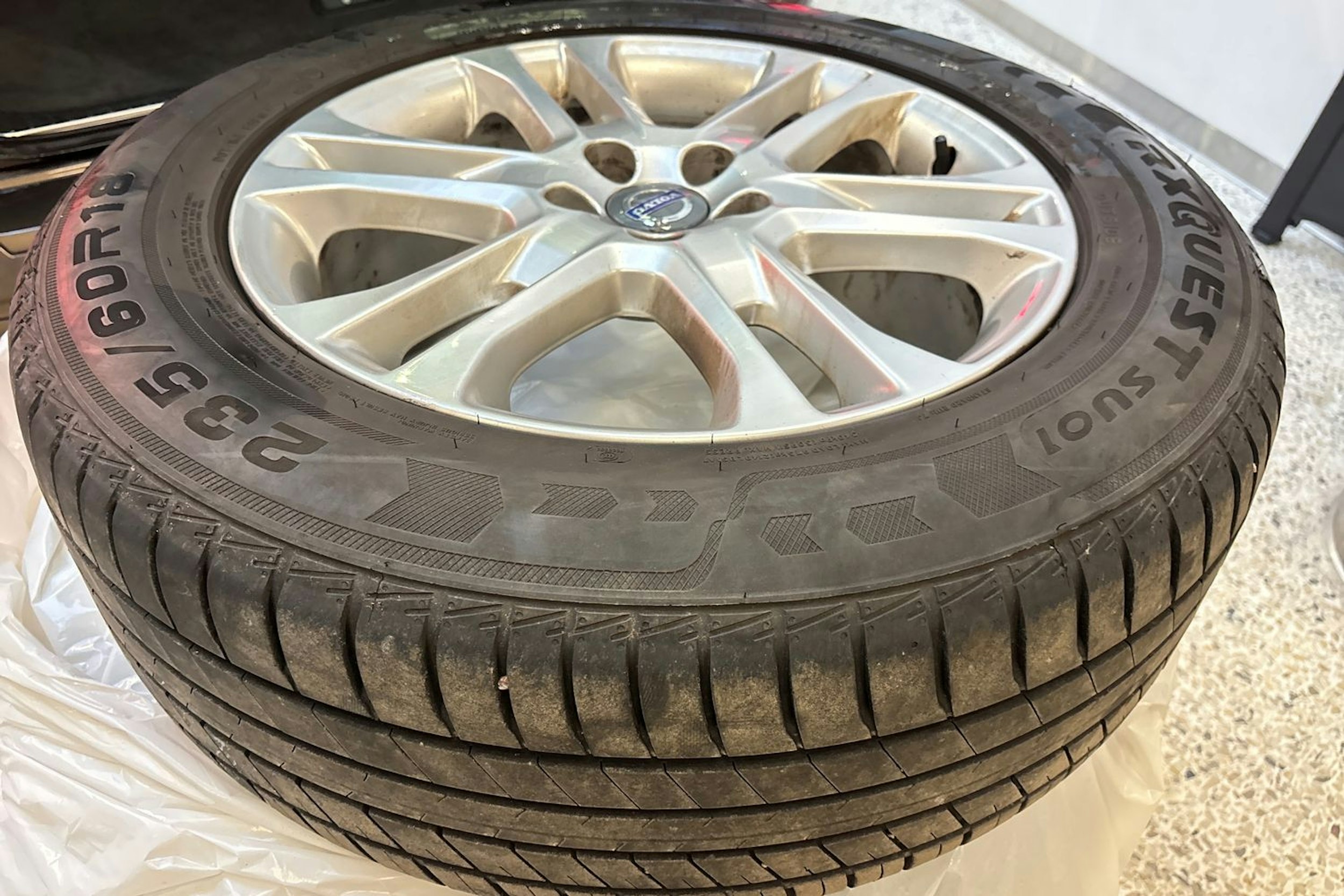 ruskea (beige) Volvo XC60 2014 kuva 13.