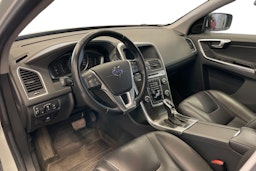 Valkoinen Volvo XC60 2014 kuva 3.