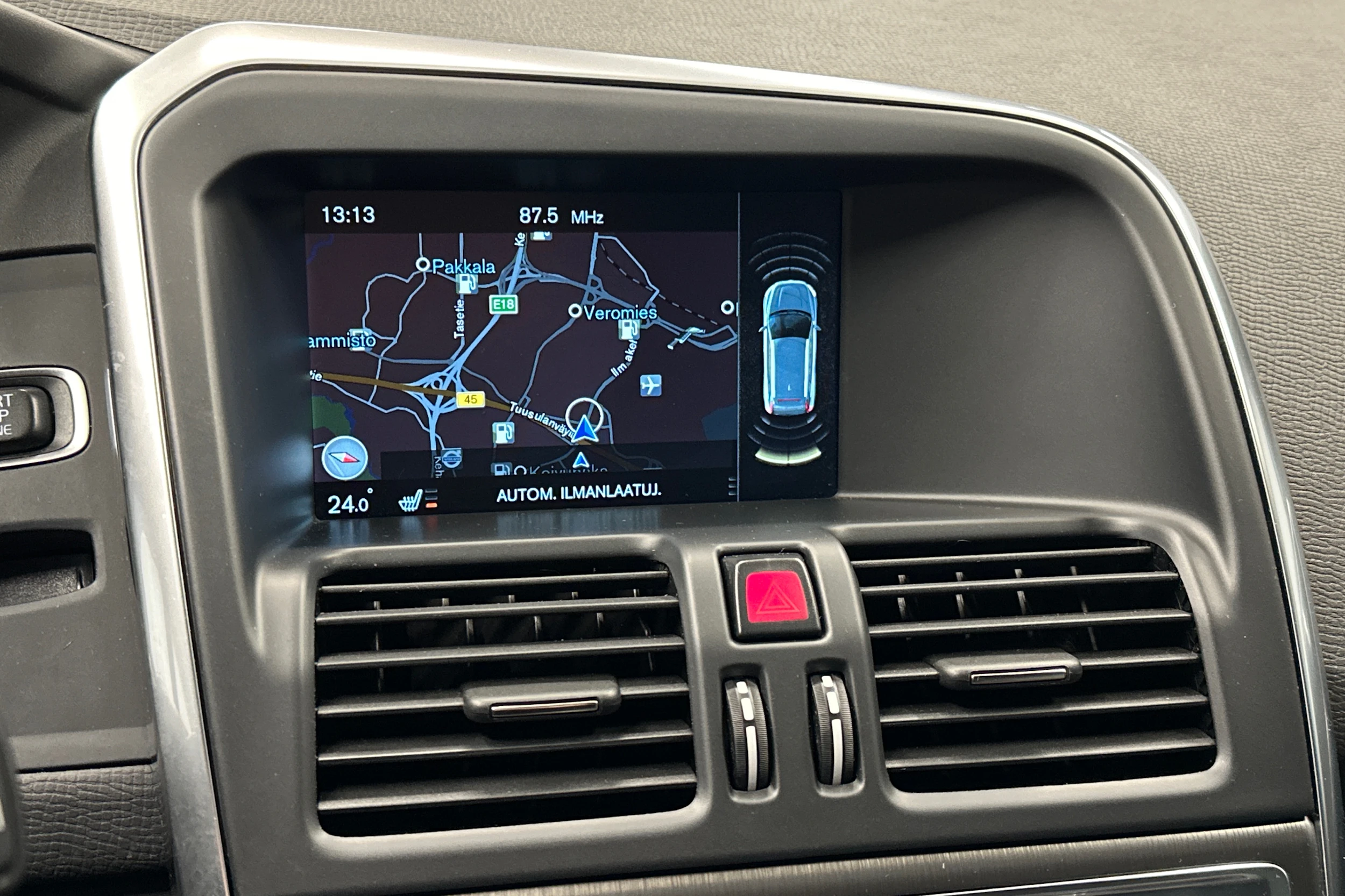 musta Volvo XC60 2014 kuva 22.