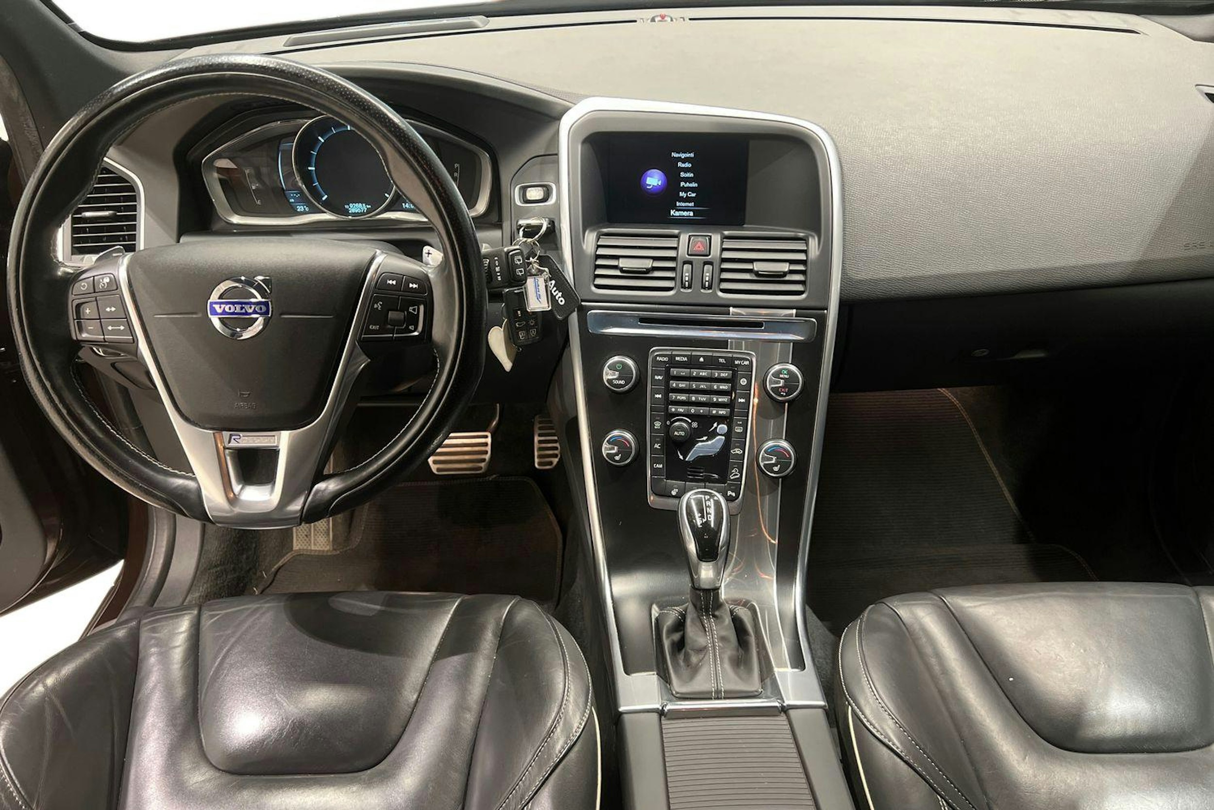 ruskea (beige) Volvo XC60 2014 kuva 9.