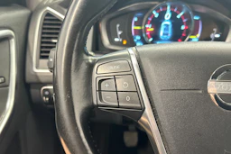 valkoinen Volvo XC60 2014 kuva 13.