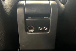 valkoinen Volvo XC60 2014 kuva 22.