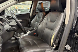 musta Volvo XC60 2014 kuva 4.