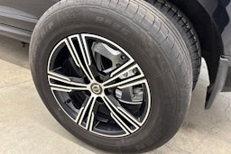 musta Volvo XC60 2015 kuva 15.