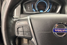 musta Volvo XC60 2015 kuva 18.