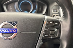 musta Volvo XC60 2015 kuva 19.