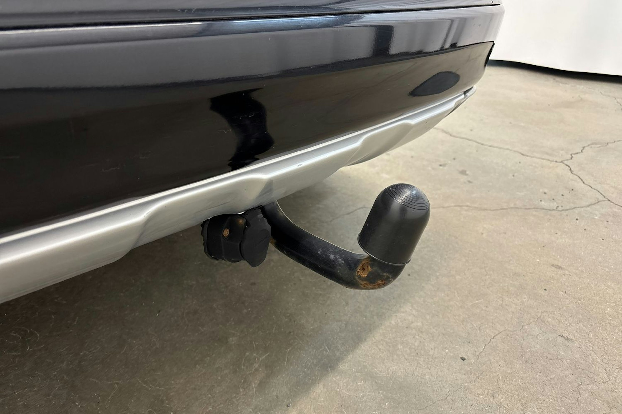 musta Volvo XC60 2015 kuva 26.