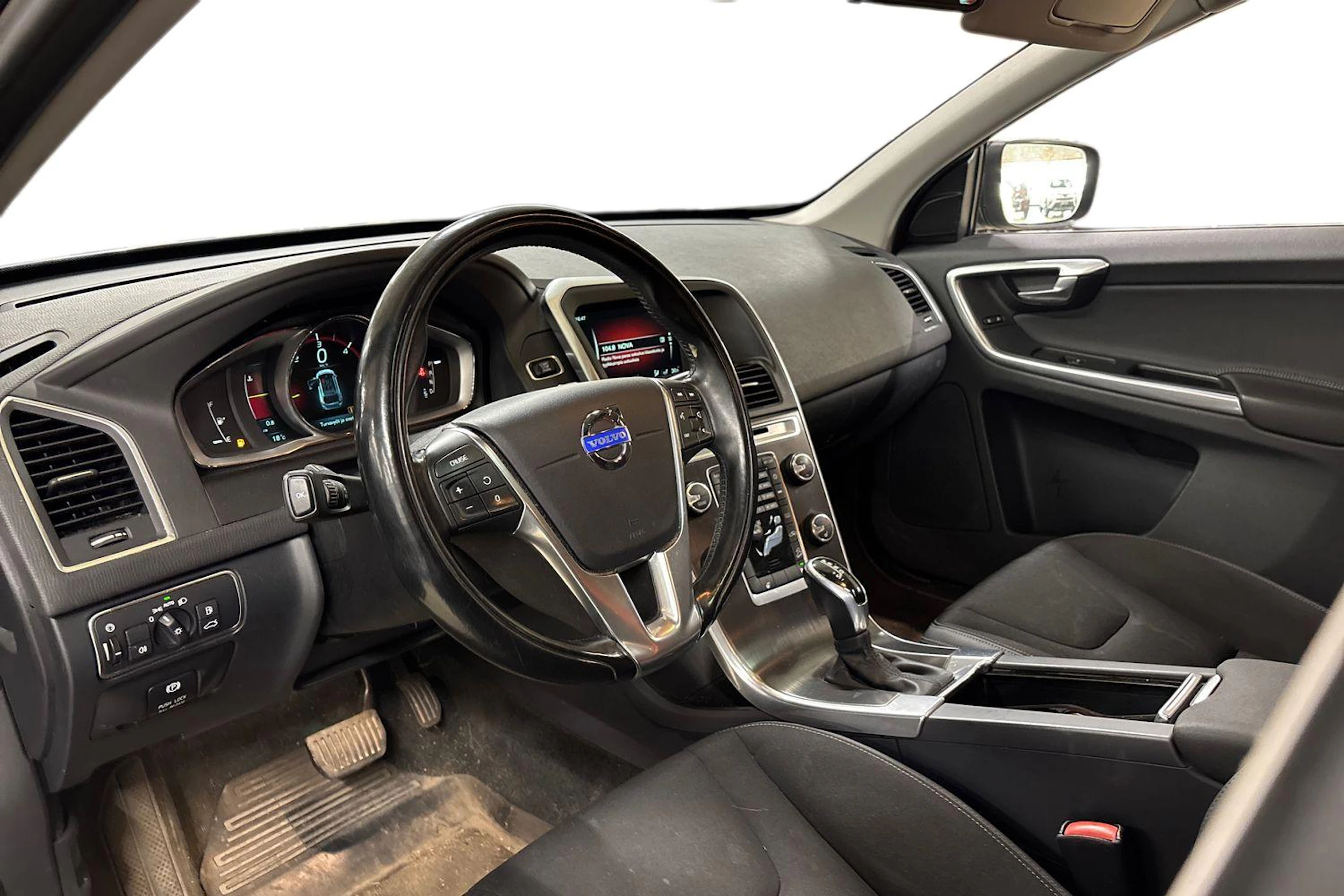 musta Volvo XC60 2014 kuva 3.