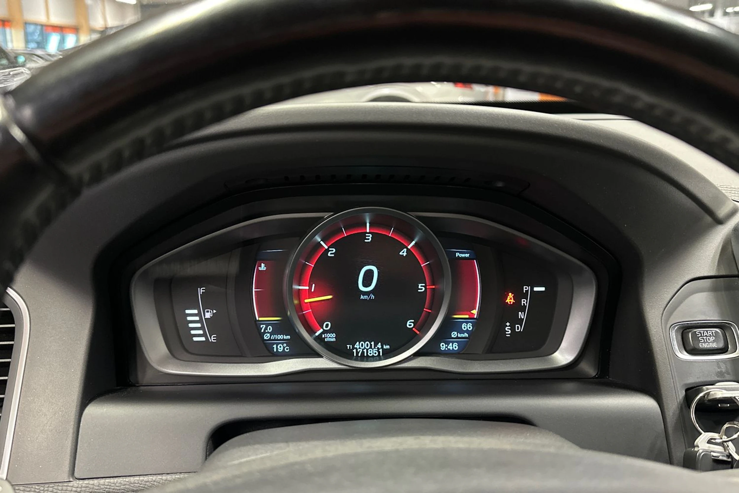 ruskea (beige) Volvo XC60 2015 kuva 20.