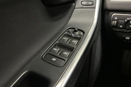ruskea (beige) Volvo XC60 2015 kuva 25.