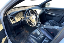 valkoinen Volvo XC60 2014 kuva 3.