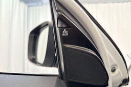 Valkoinen Volvo XC60 2014 kuva 25.
