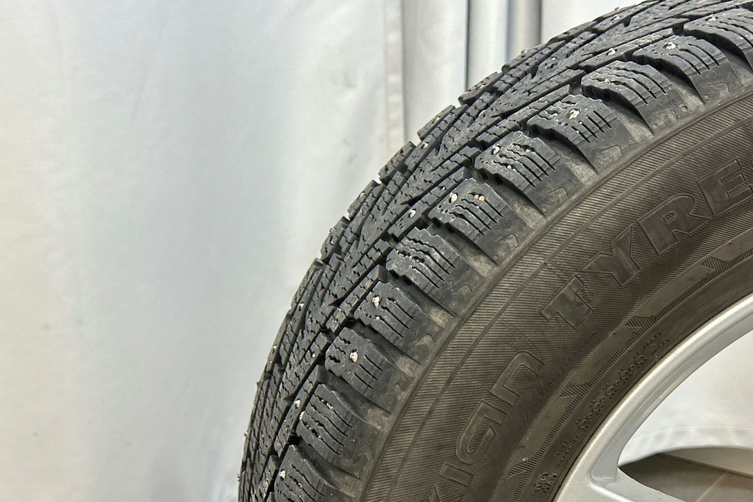 musta Volvo XC60 2014 kuva 15.