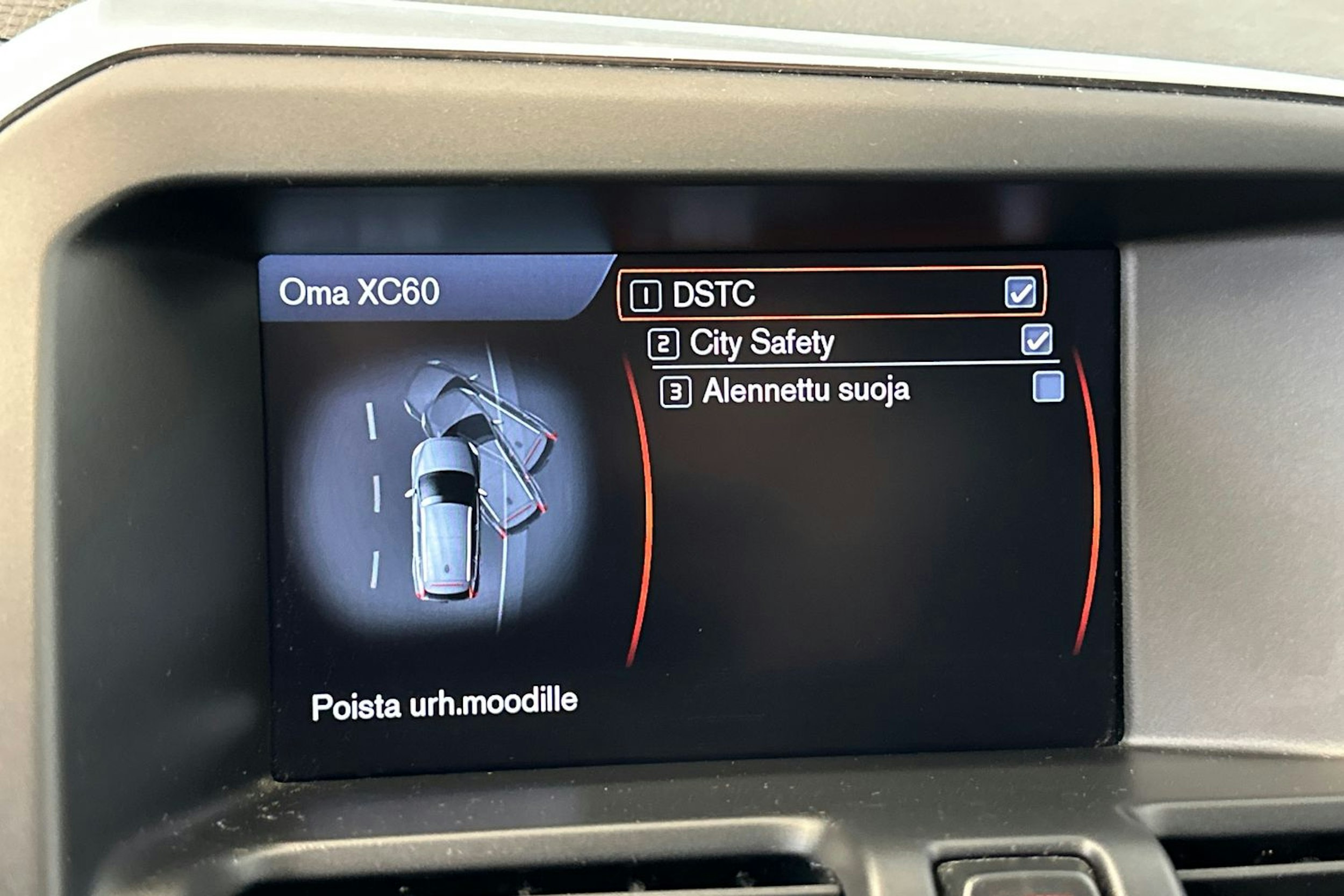 musta Volvo XC60 2014 kuva 26.