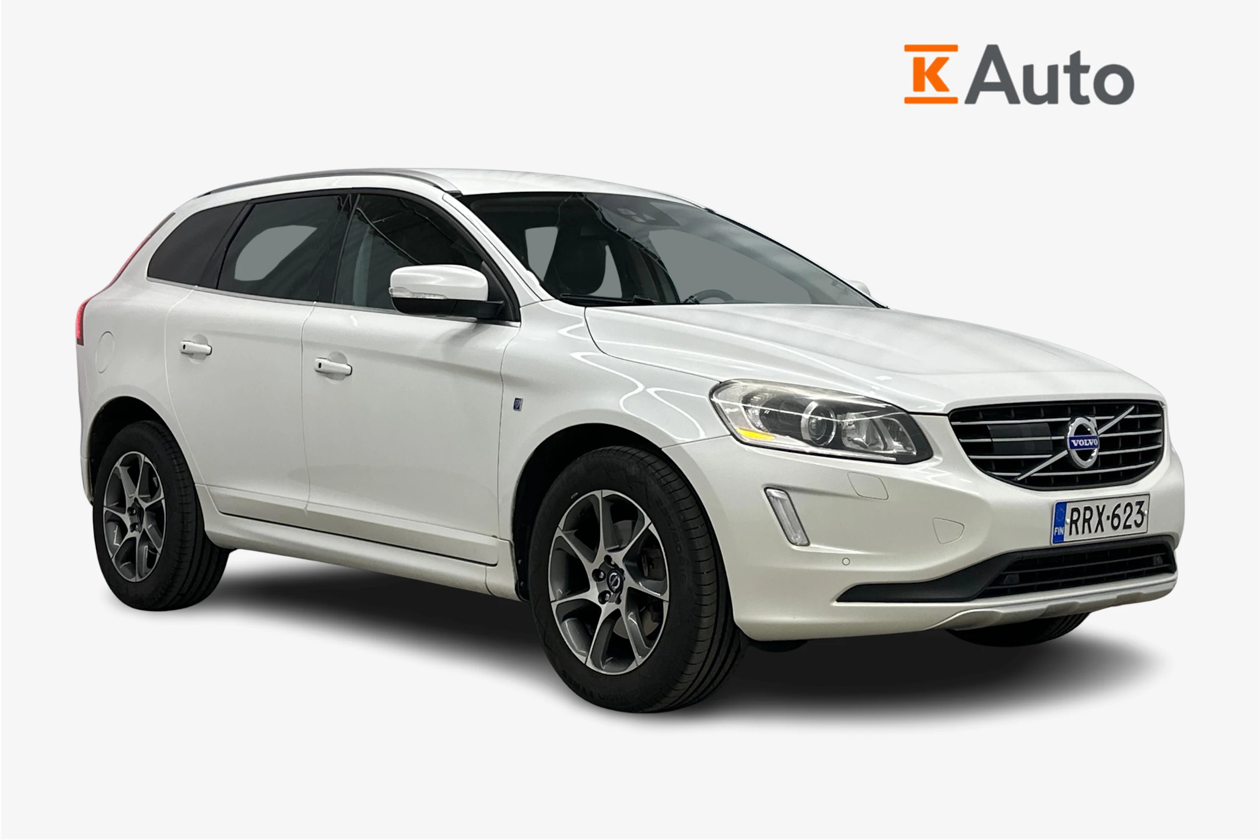 valkoinen Volvo XC60 2014 kuva 1.