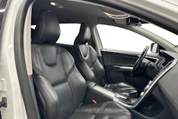 valkoinen Volvo XC60 2014 kuva 7.