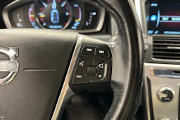 valkoinen Volvo XC60 2014 kuva 14.