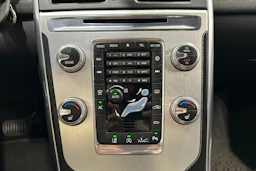 valkoinen Volvo XC60 2014 kuva 16.
