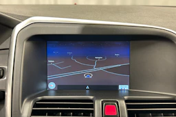 valkoinen Volvo XC60 2014 kuva 17.