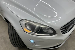 valkoinen Volvo XC60 2014 kuva 28.