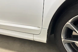 valkoinen Volvo XC60 2014 kuva 29.