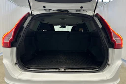 valkoinen Volvo XC60 2014 kuva 22.