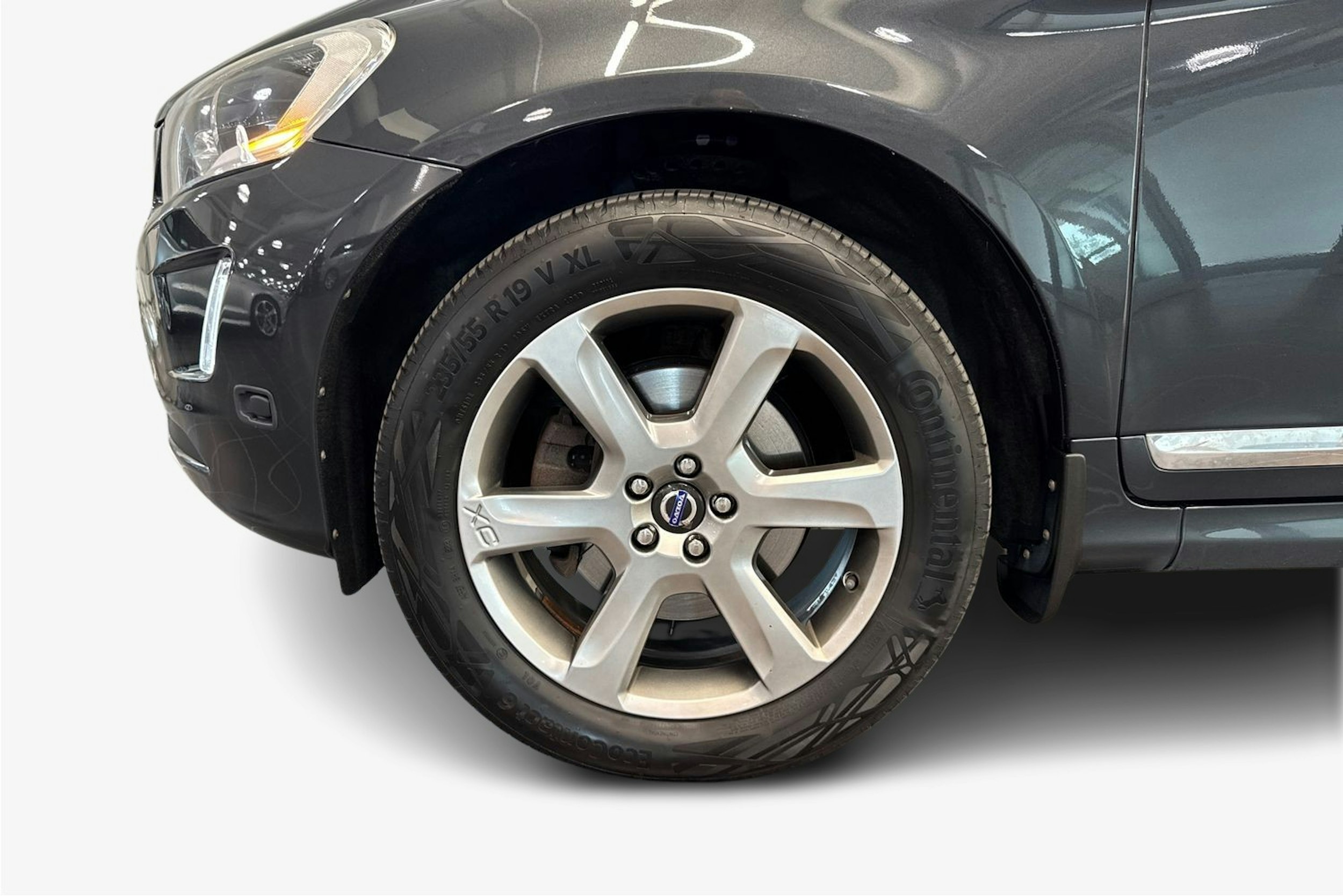 harmaa Volvo XC60 2014 kuva 9.