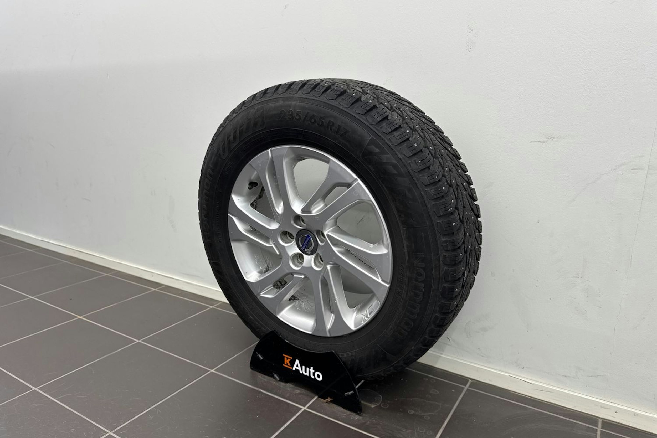 harmaa Volvo XC60 2014 kuva 10.