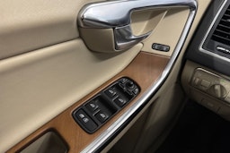 harmaa Volvo XC60 2014 kuva 19.