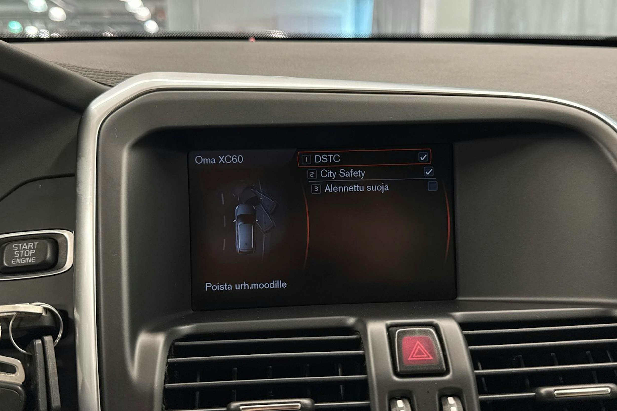 harmaa Volvo XC60 2014 kuva 26.