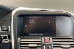 valkoinen Volvo XC60 2014 kuva 19.