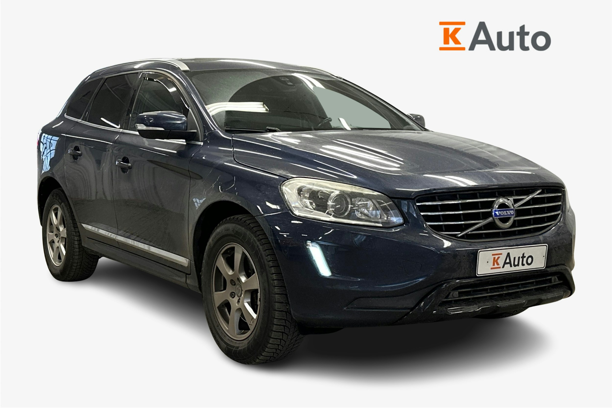 sininen Volvo XC60 2015 kuva 1.