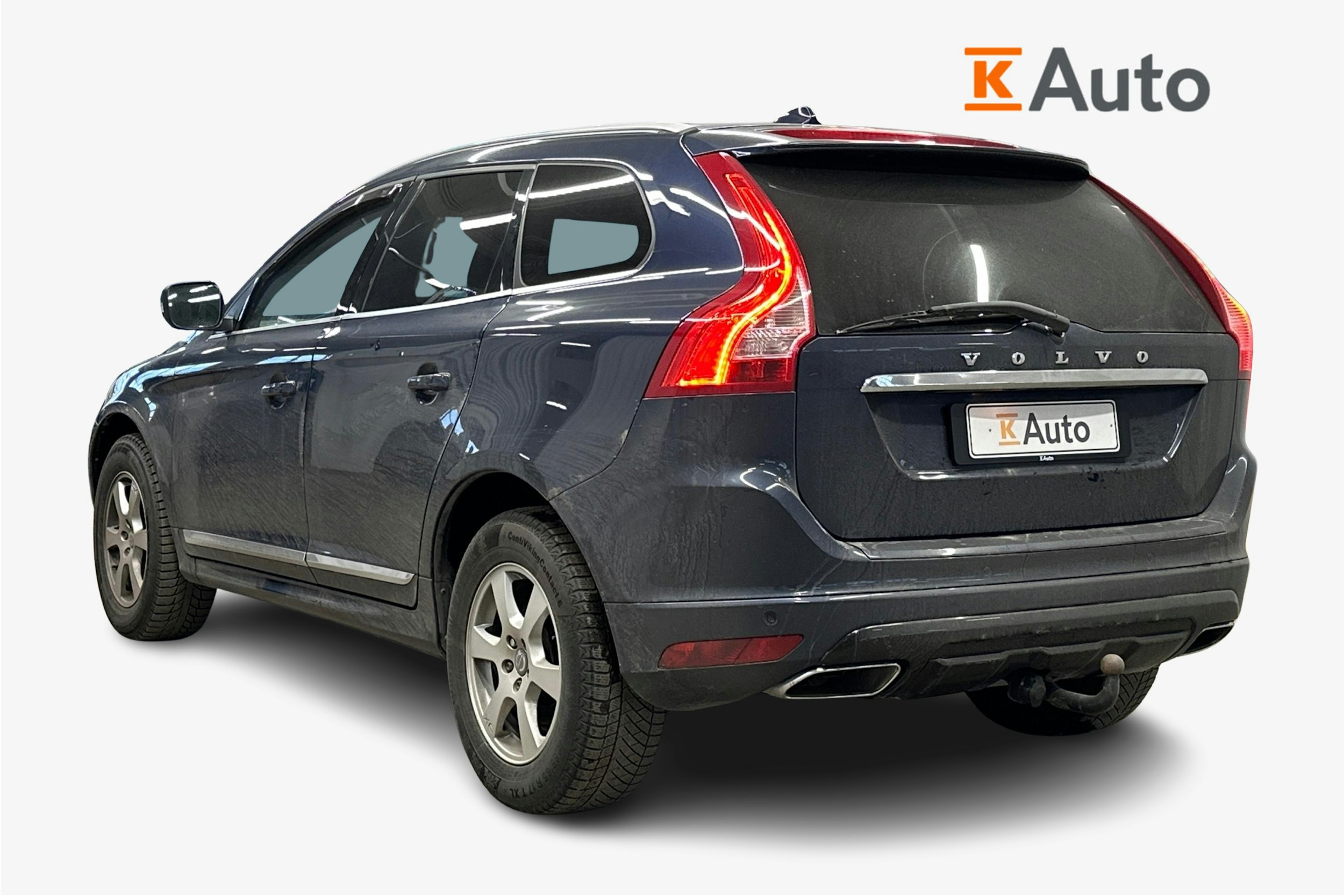 sininen Volvo XC60 2015 kuva 2.