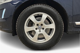 sininen Volvo XC60 2015 kuva 11.