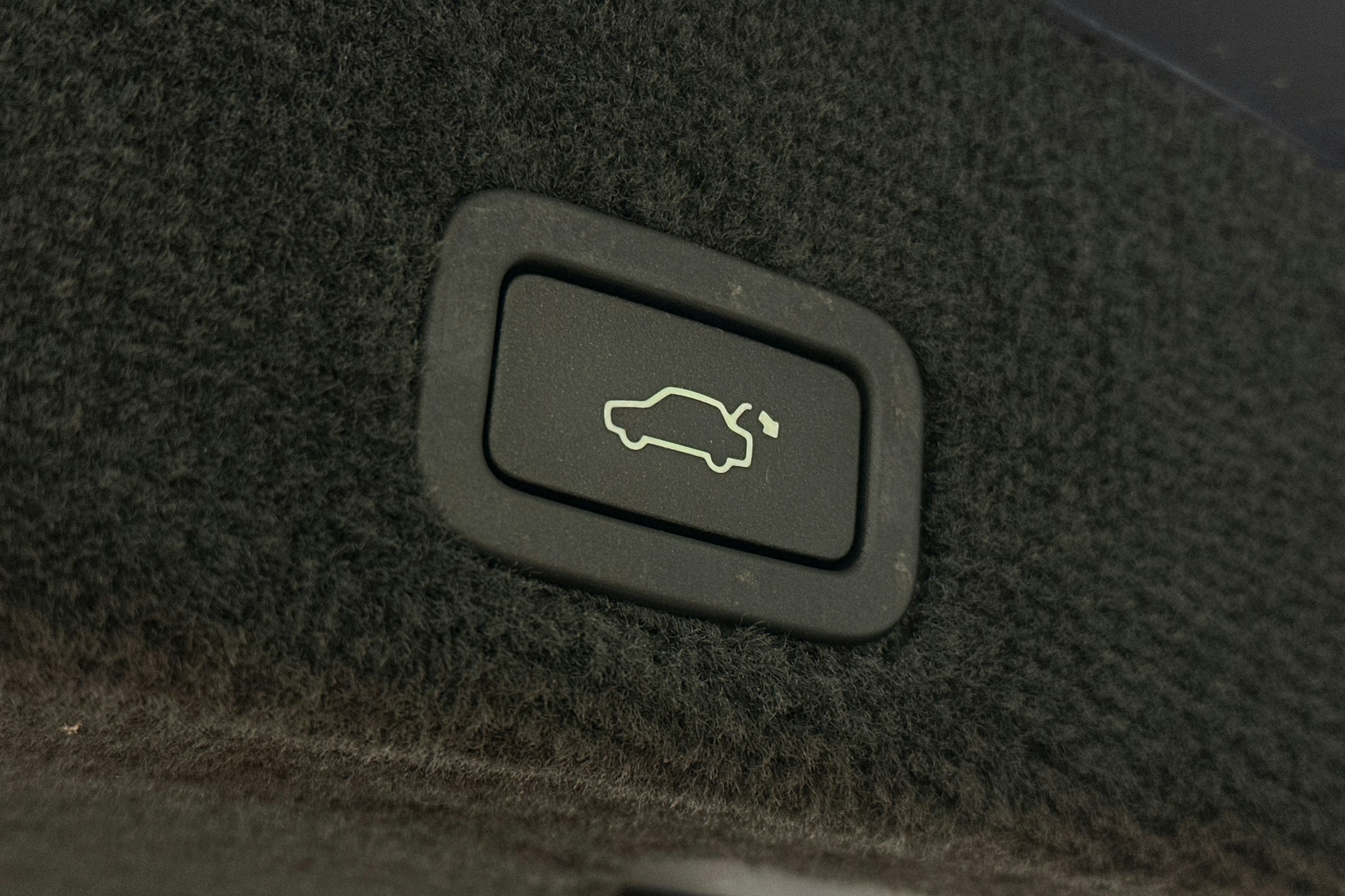 sininen Volvo XC60 2015 kuva 15.