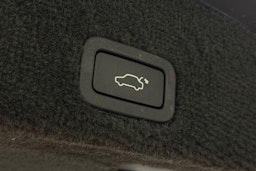 sininen Volvo XC60 2015 kuva 15.