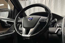 sininen Volvo XC60 2015 kuva 18.