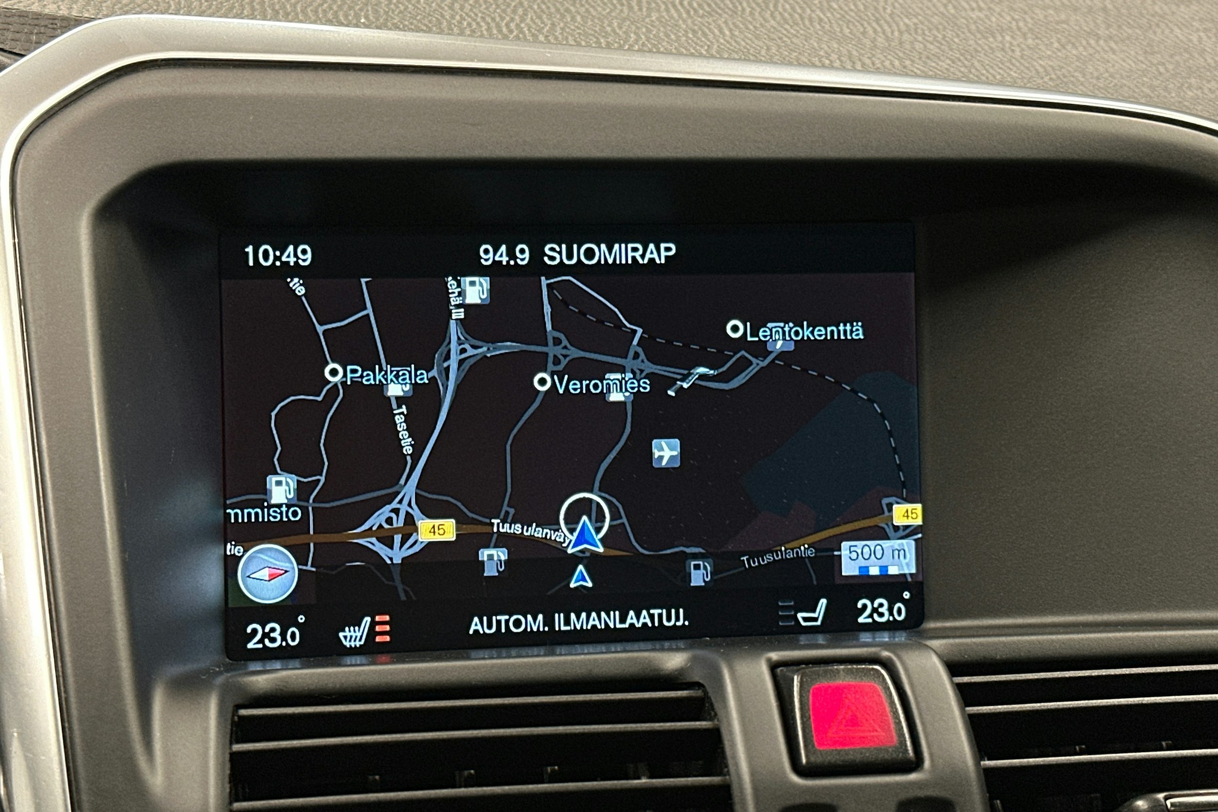 sininen Volvo XC60 2015 kuva 22.